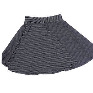 New S.O. Striped Junior’s Skater Mini Summer Skirt X-Small